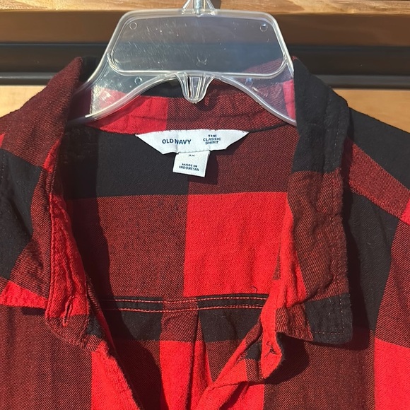 Old Navy Red and Black Plaid Button Down Shirt - Picture 2 of 6